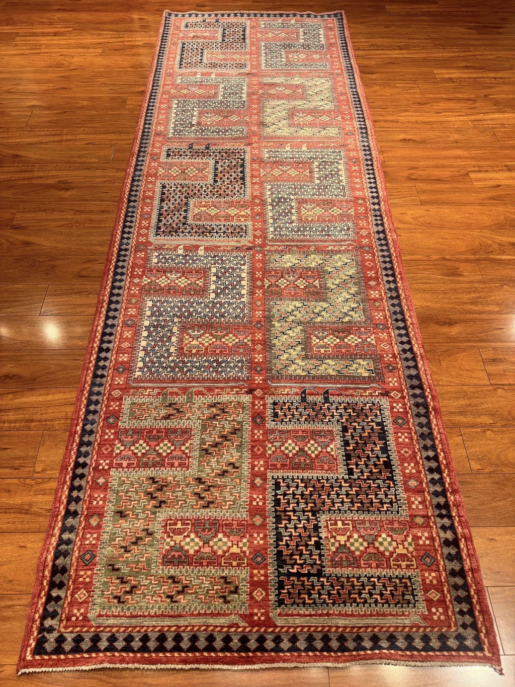 3'8"x11'3" Verneh, Tribal
