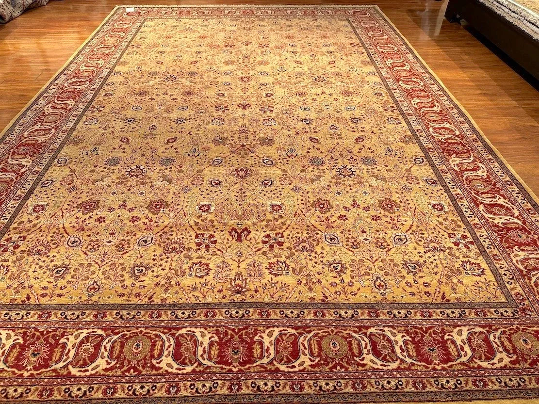 9'x12'11" Mahindra
