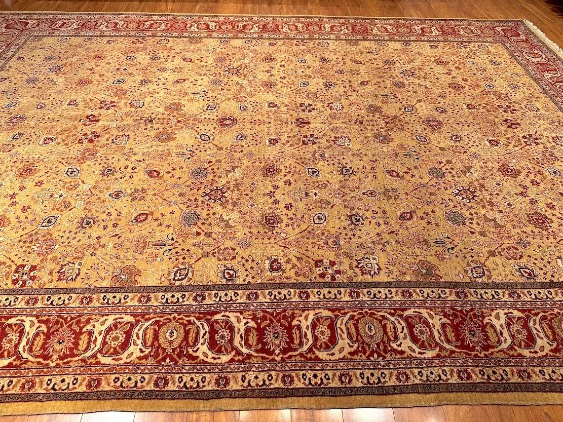 9'x12'11" Mahindra