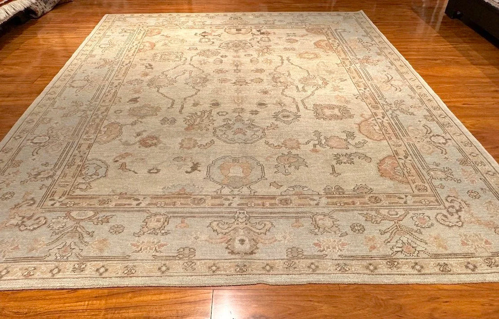 8'11"x10'2" Oushak, Tribal