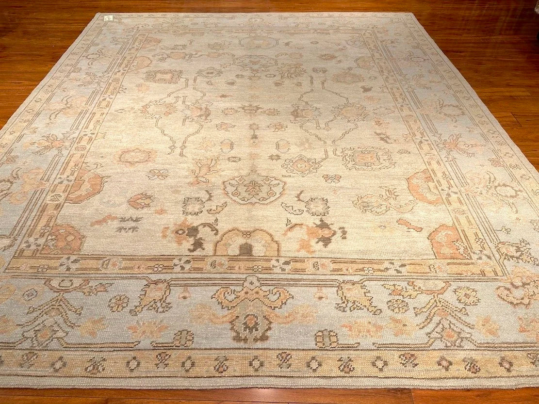 8'11"x10'2" Oushak, Tribal