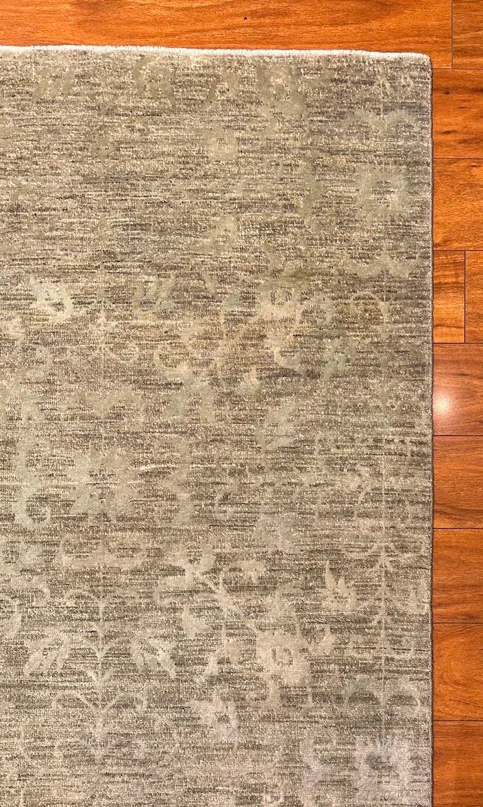 8'11"x11'11" Royal, Transitional