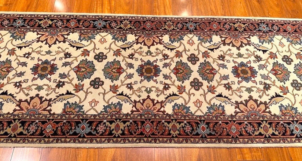 3'x19'10" Heriz, Classic