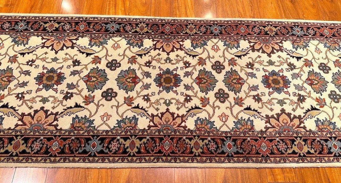 3'x19'10" Heriz, Classic