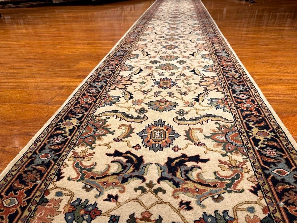 3'x19'10" Heriz, Classic