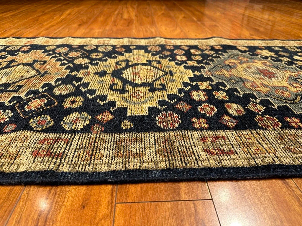 2'9"x10'10" Northwest, Tribal