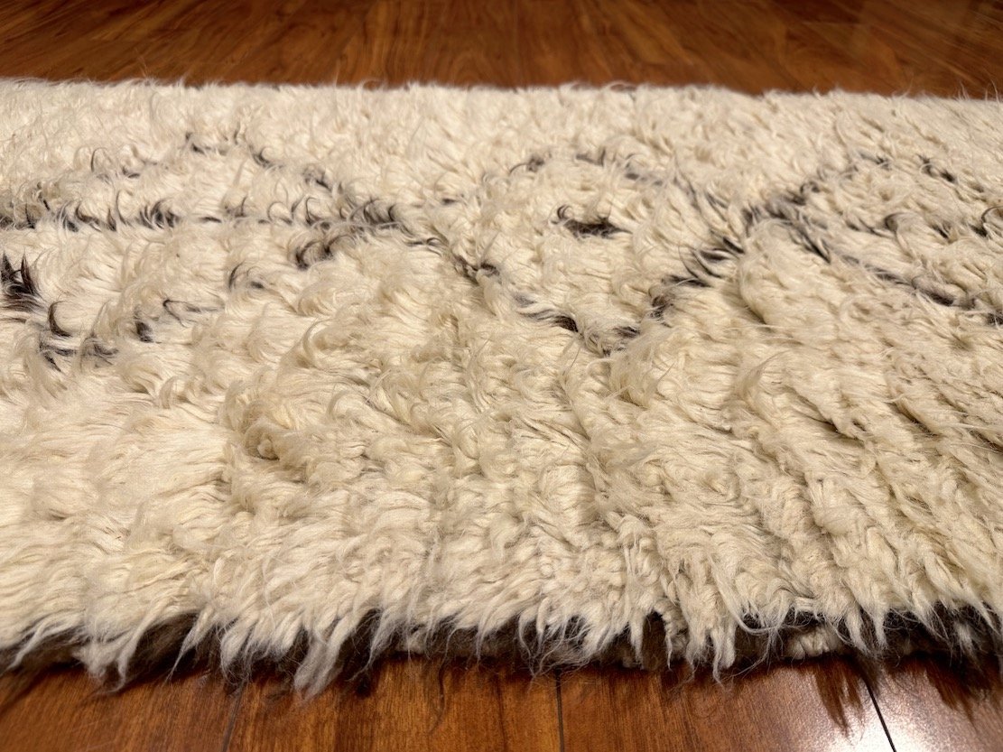 2'7"x6'9" Moroccan, Tribal