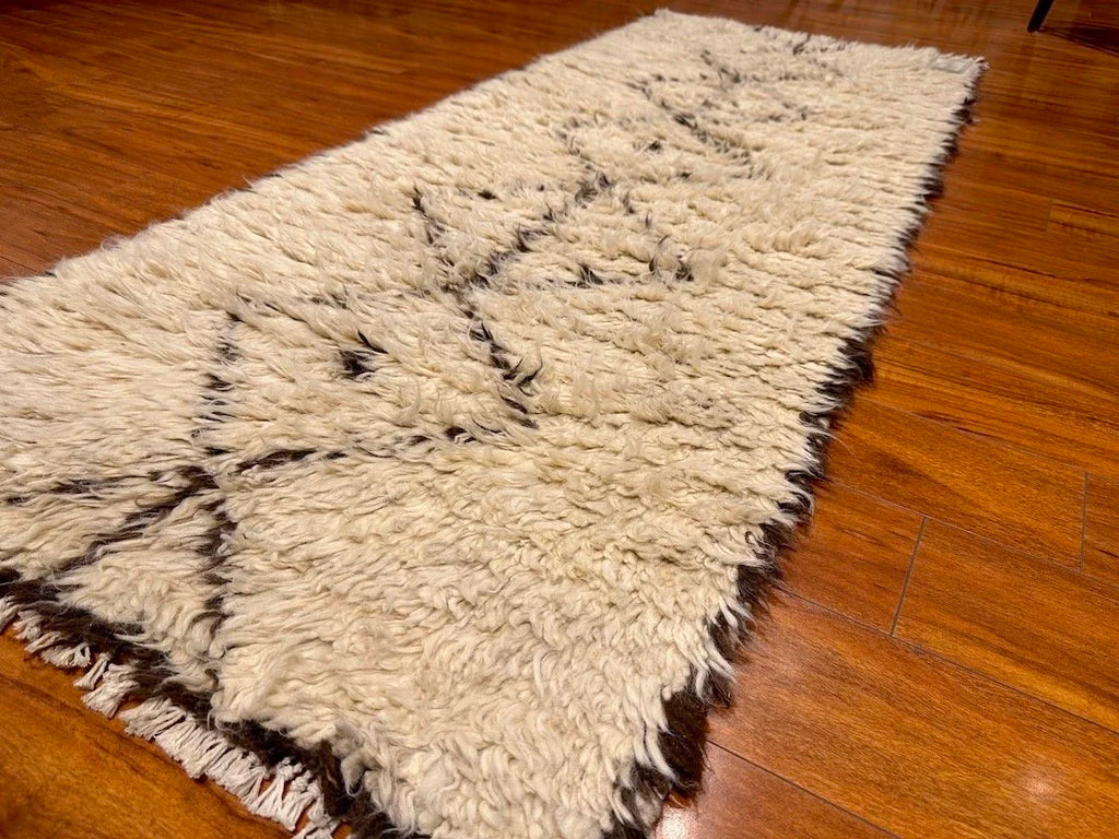 2'7"x6'9" Moroccan, Tribal