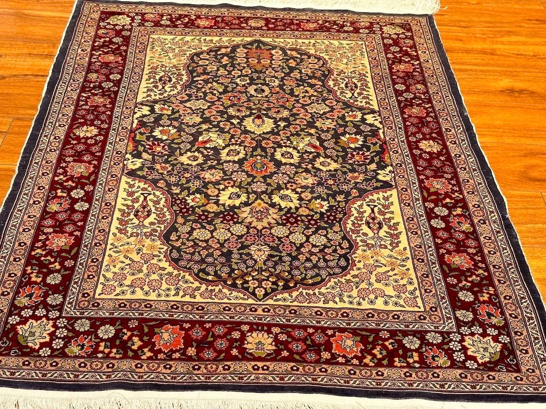 2'10"x3'8" Hereke