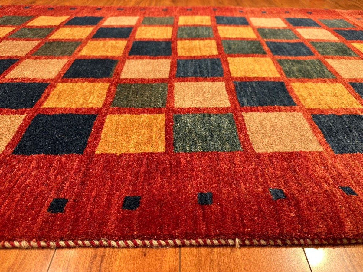 3'3"x5'1" Gabbeh, Modern