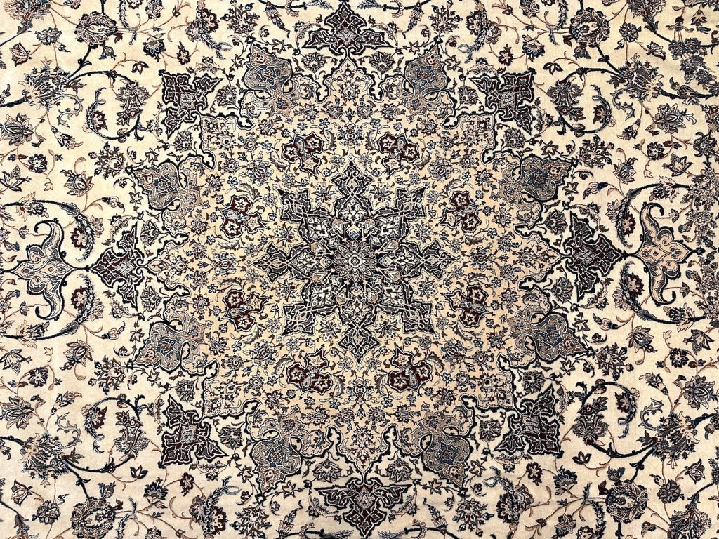 13'x20' Naein, Classic