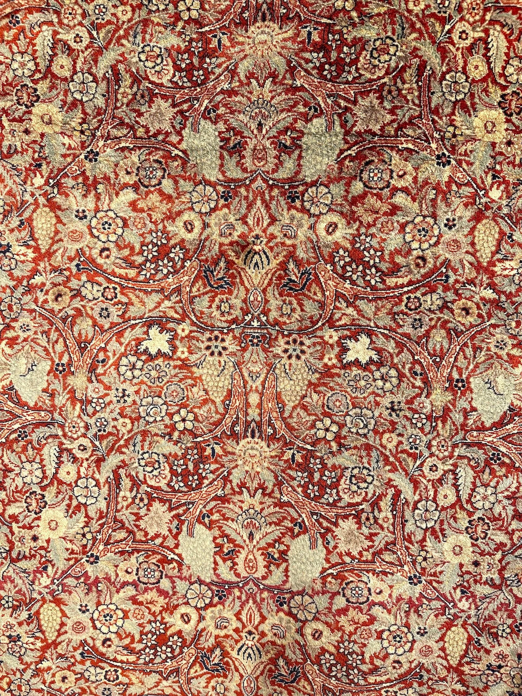 7'10"x9'10" Isfahan, Classic