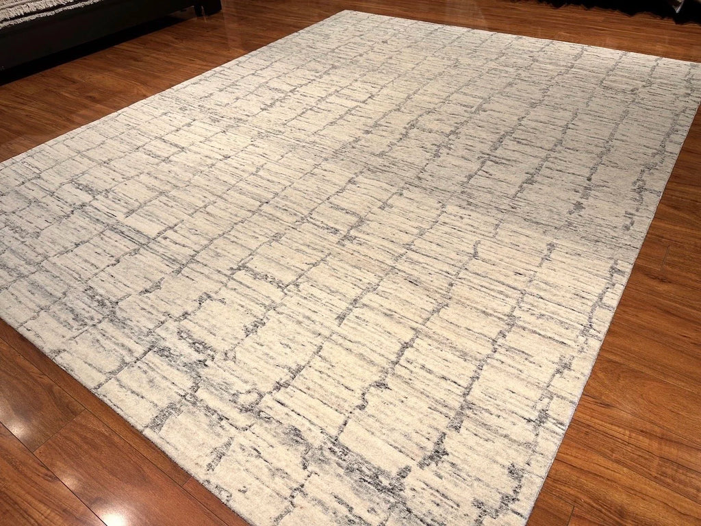 8'x10' Baha, Modern
