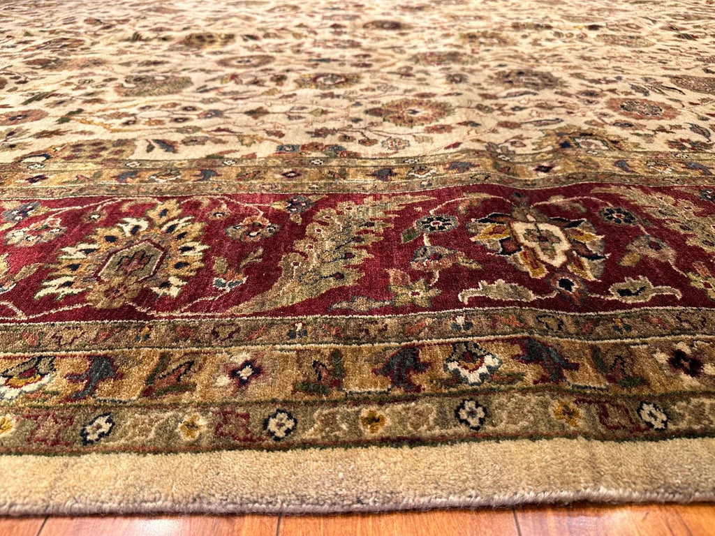 9'10"x13'11" Tabriz