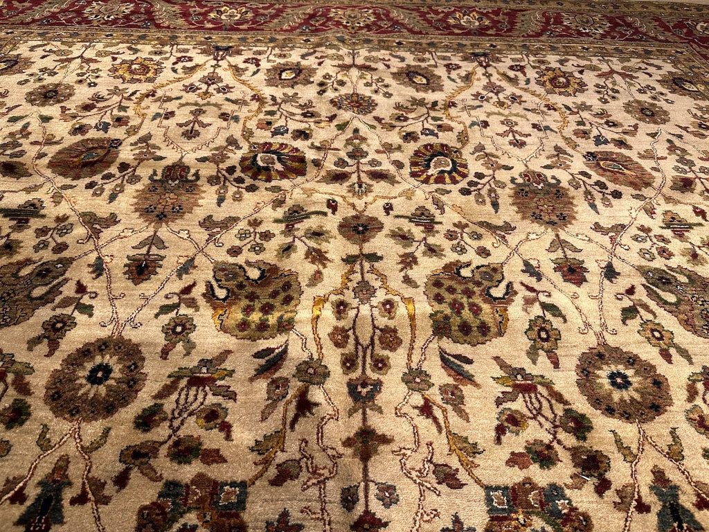 9'10"x13'11" Tabriz