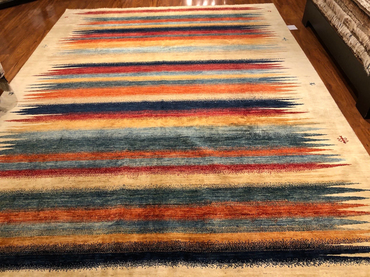 8'11"x11'7" Luri Gabbeh, Modern
