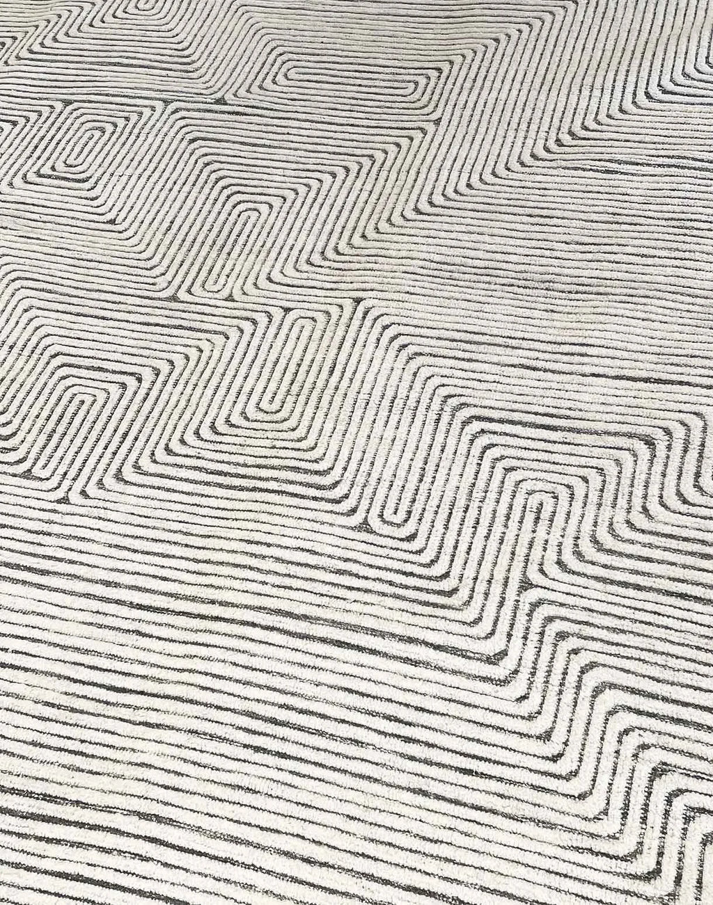 8'x10' Kai, Modern