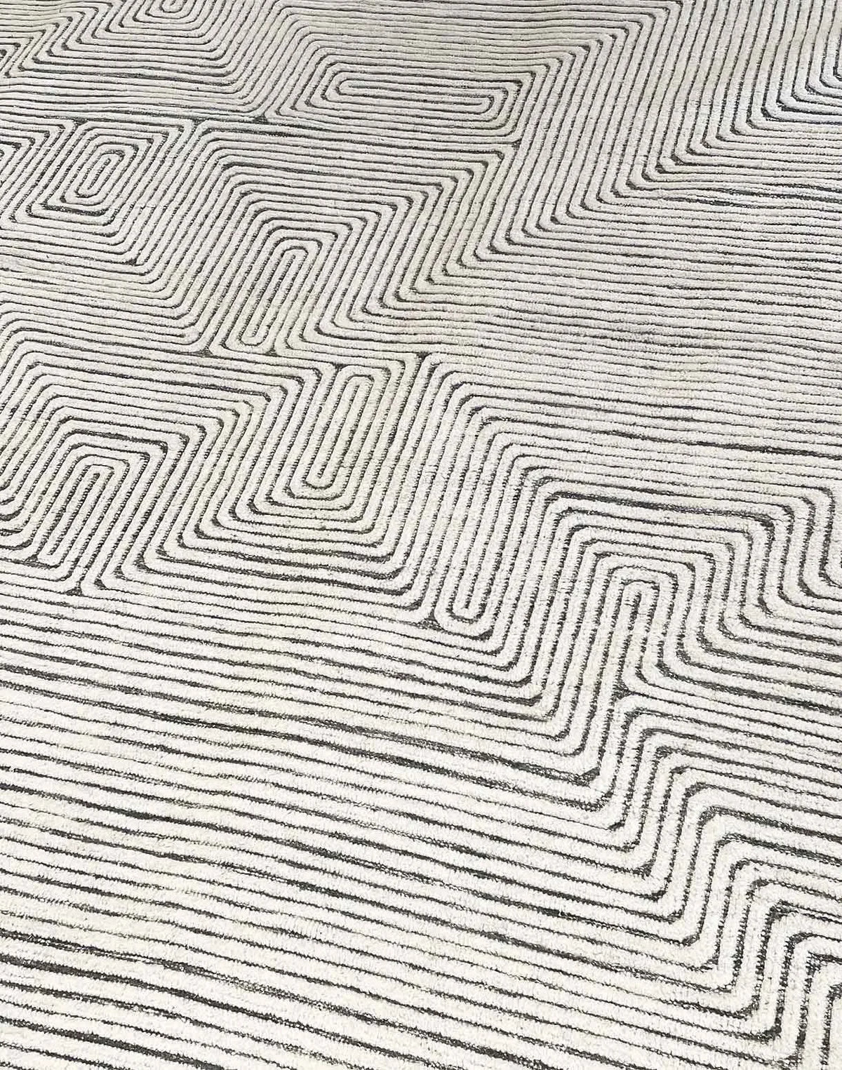 8'x10' Kai, Modern