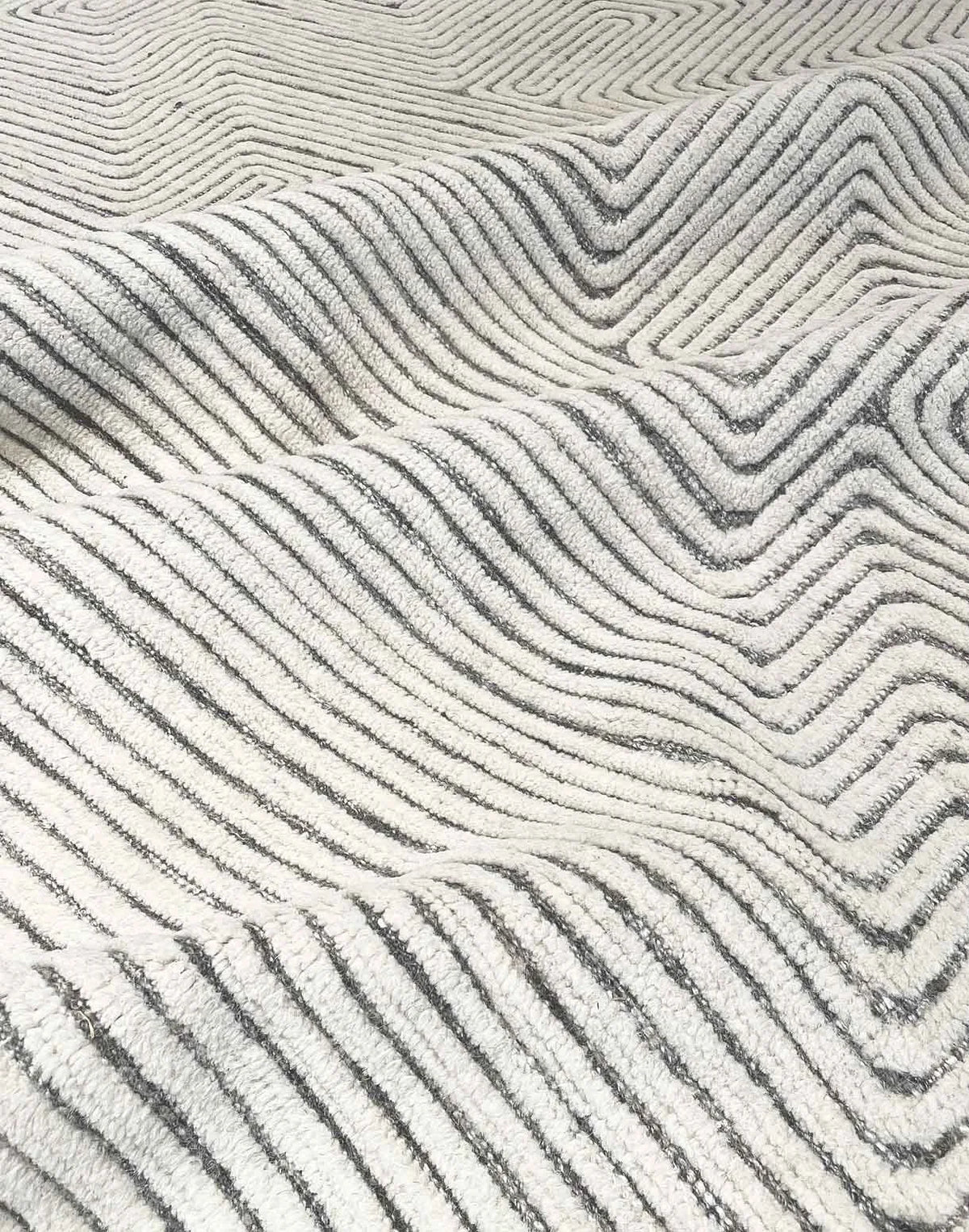 8'x10' Kai, Modern
