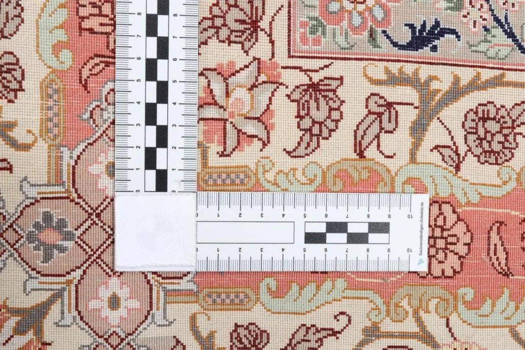 6'8"x10' Persian Tabriz