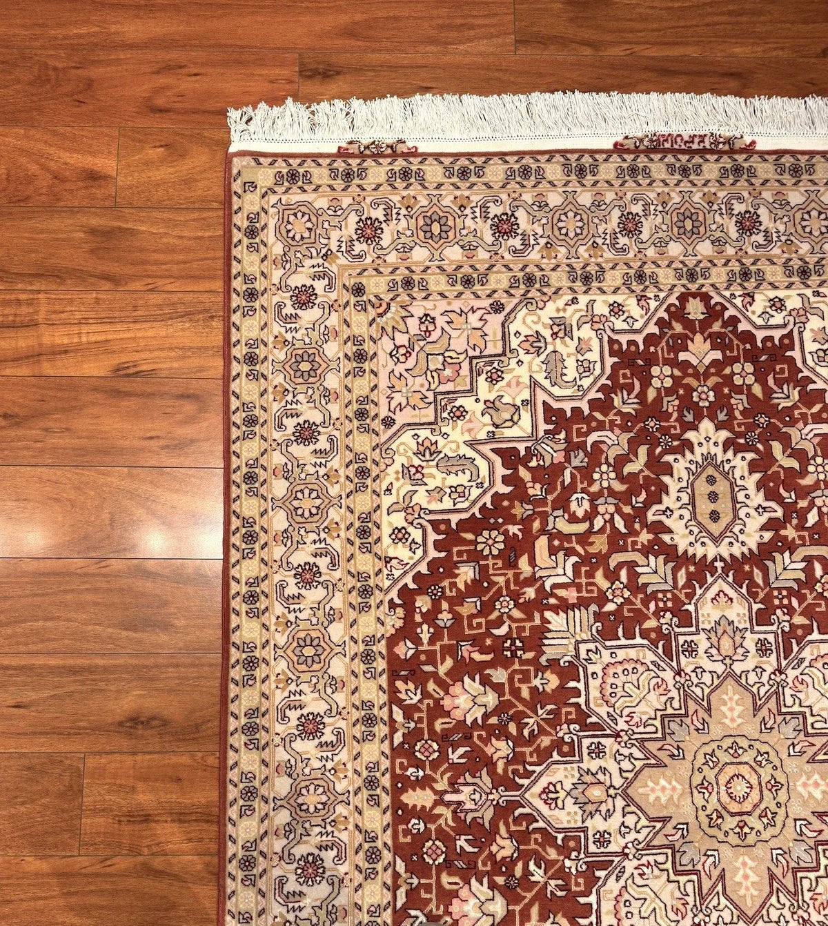 4'10"x6'9" Tabriz, Classic