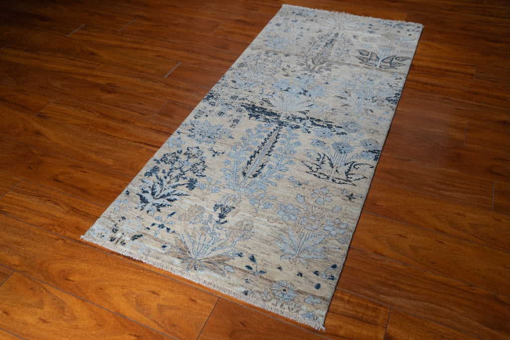 2'4"x5'7" Eram, Runner