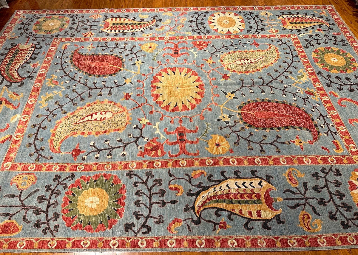 9'11"x14'3" Suzani, Classic