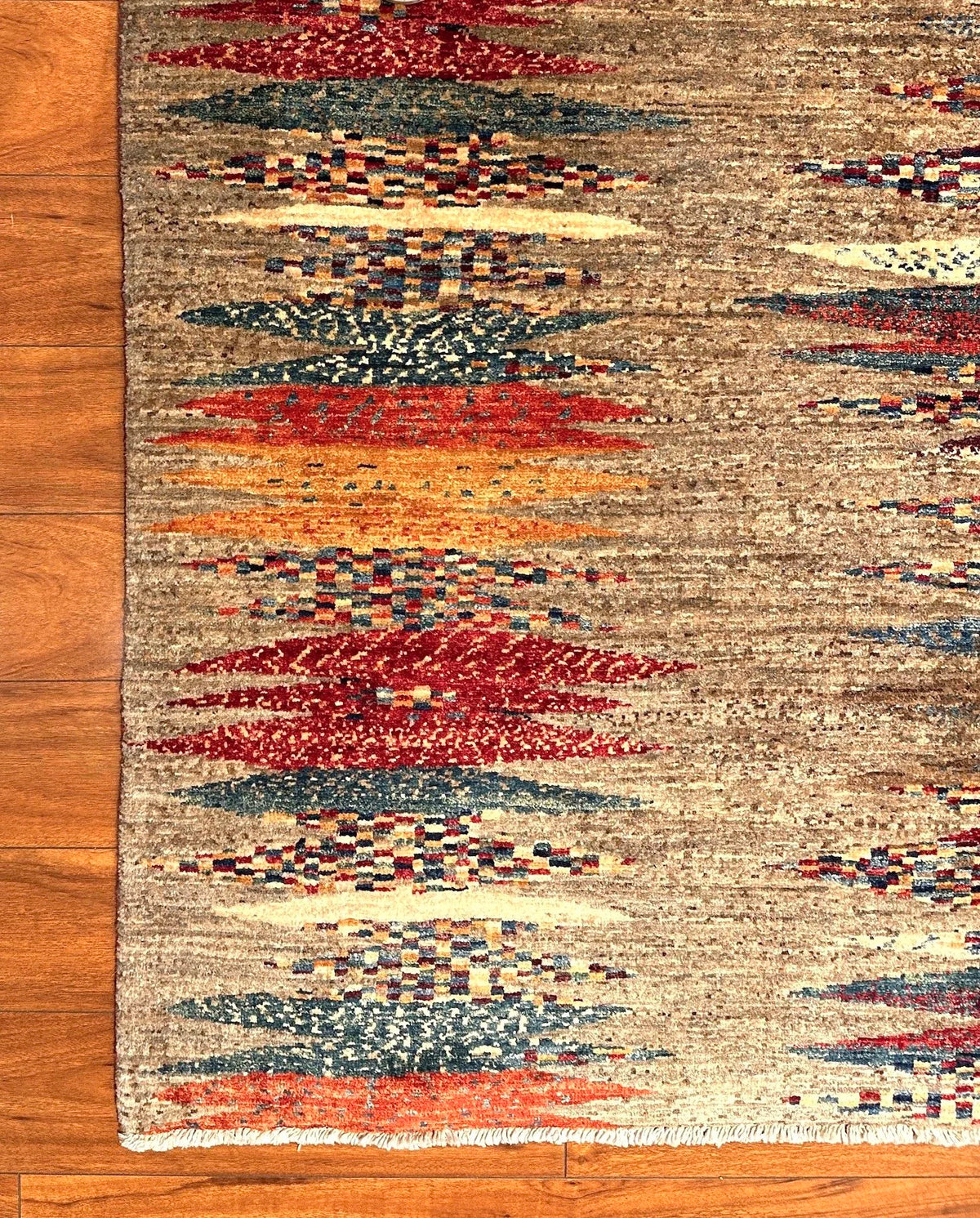 8'2"x9'9" Luri, Modern