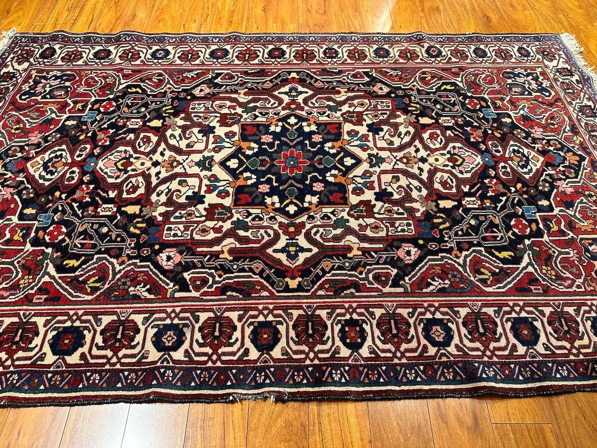 5'3"x8'3" Bakhtiari, Antique