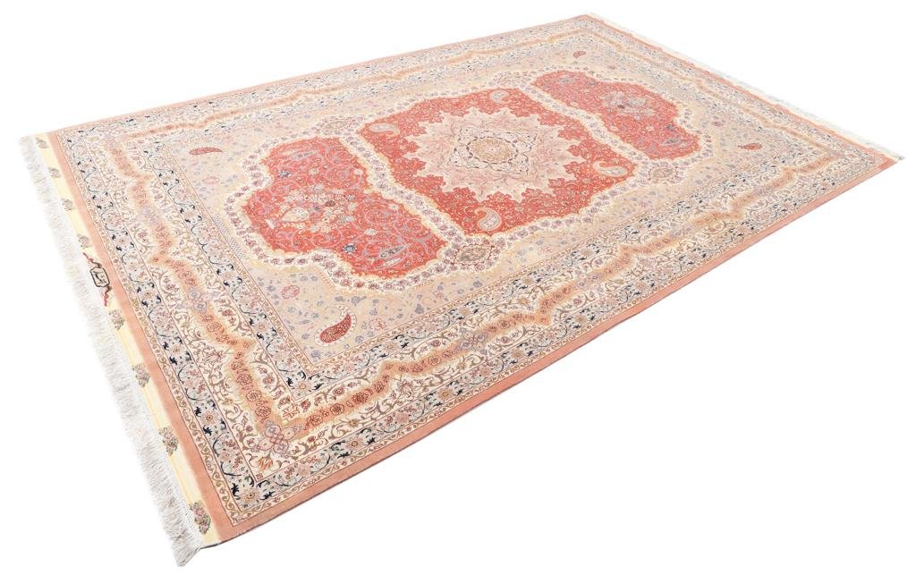 6'8"x10' Persian Tabriz