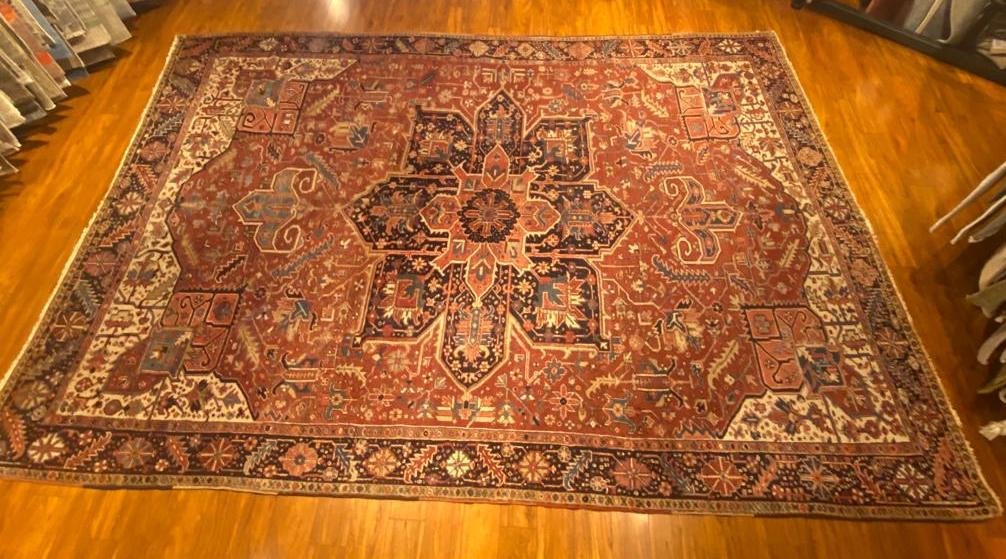 9'9"x13'3" Serapi/Heriz, Antique