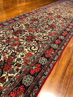 3'x12'5" Sarouk, Classic