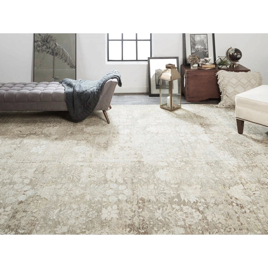 10'1"x14'4" Eram, Transitional