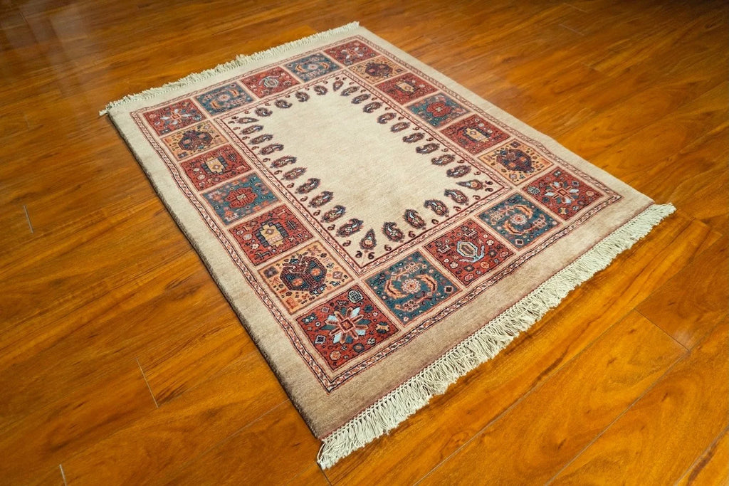 3'9"x4'10" Qashqaii, Tribal