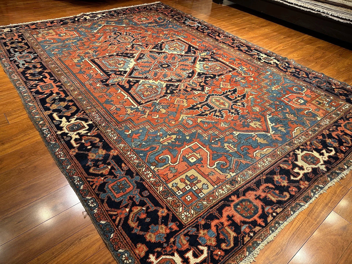 8'5"x11'4" Heriz, Antique