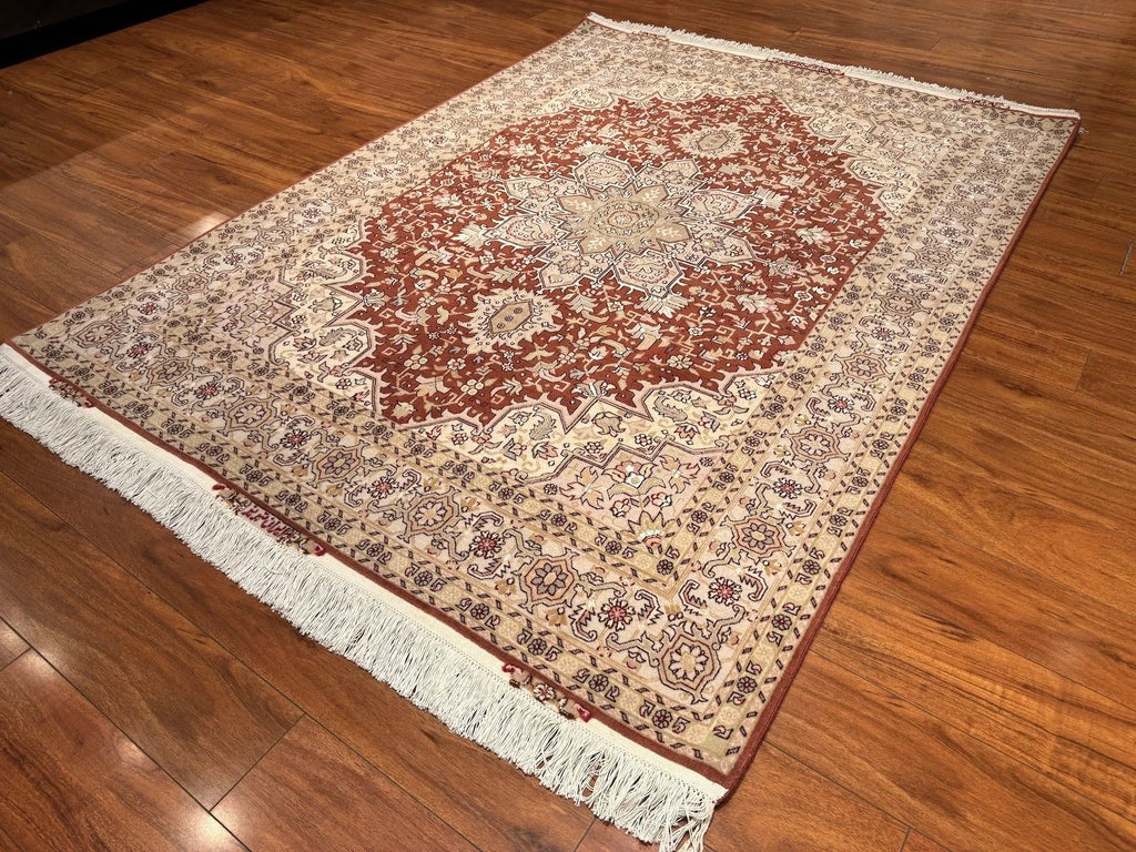 4'10"x6'9" Tabriz, Classic