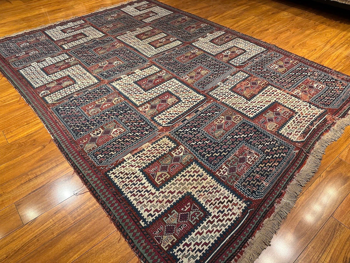 6'7"x9' Dragon Verneh Sileh, Antique