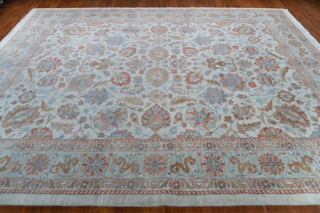 8'11"x11'9" Sultanabad, Classic