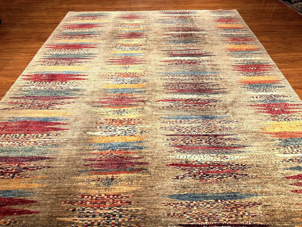 8'2"x9'9" Luri, Modern