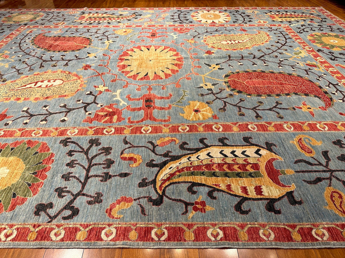 9'11"x14'3" Suzani, Classic