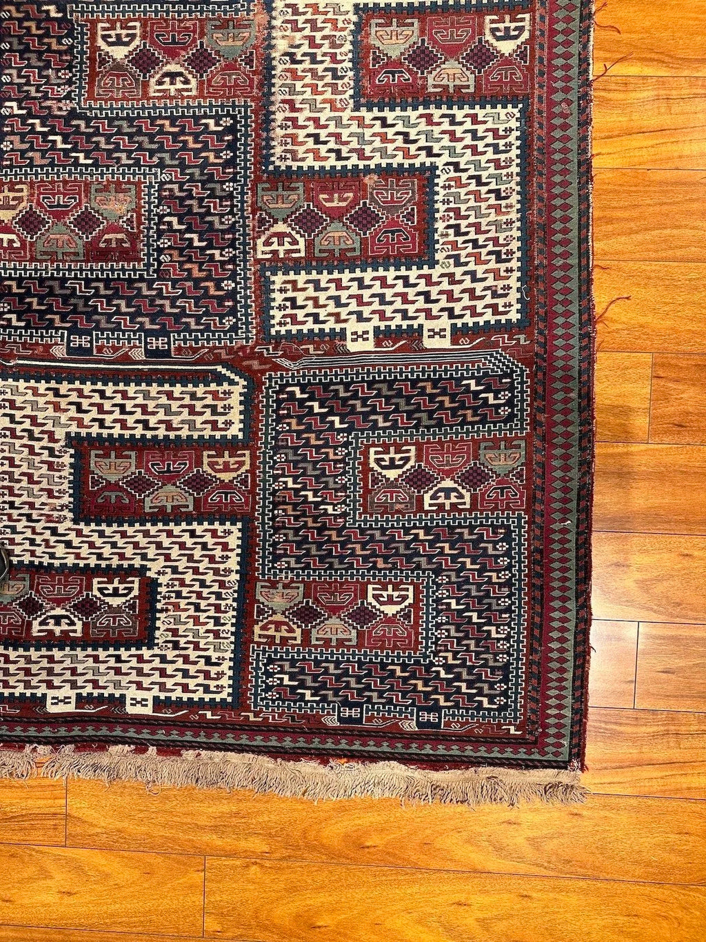 6'7"x9' Dragon Verneh Sileh, Antique