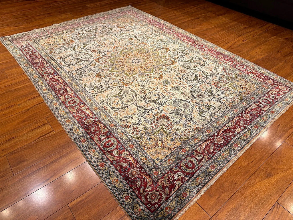 5'3"x7'5" Hereke, Antique