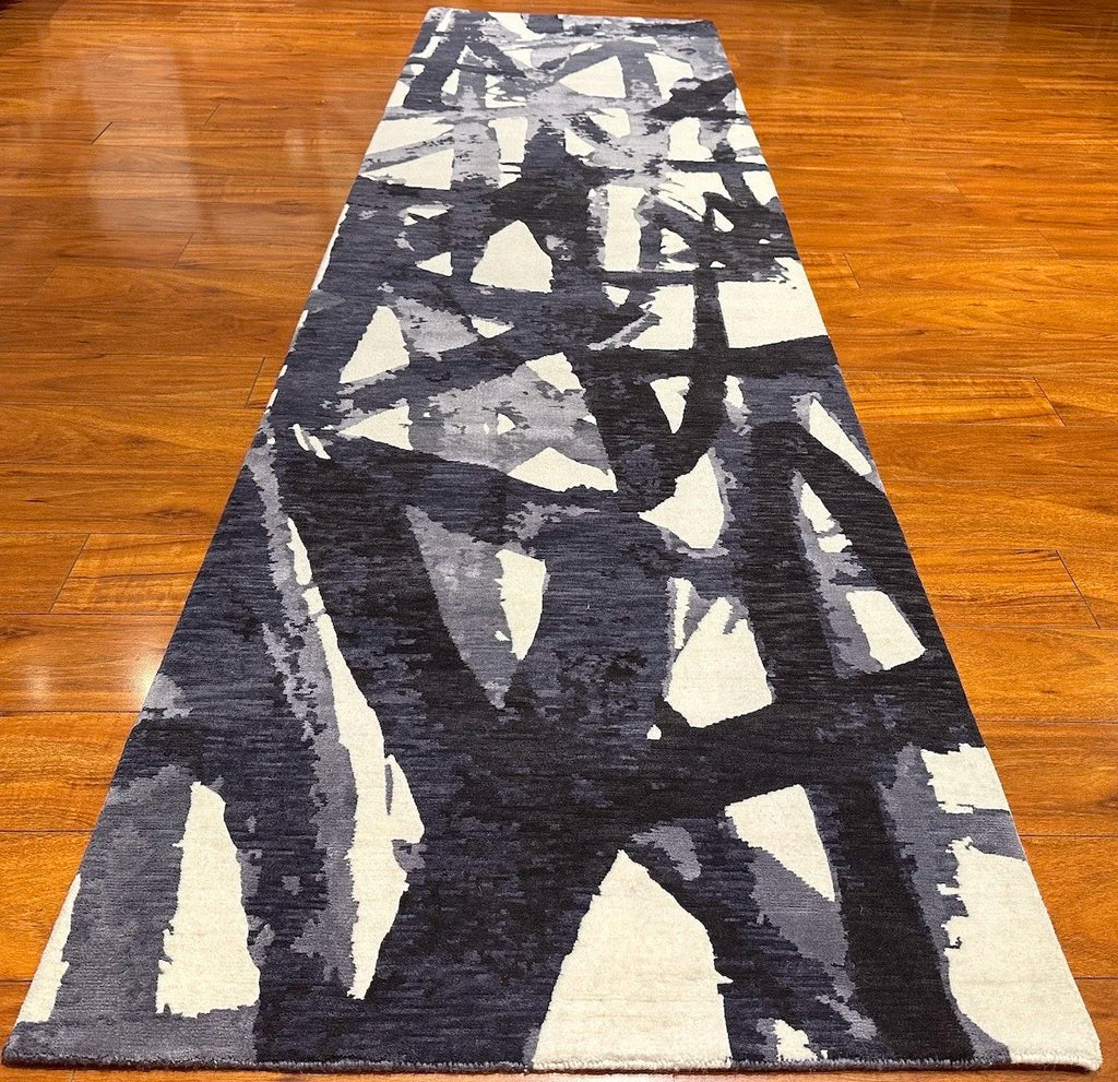 2'9"x10' Meras, Modern