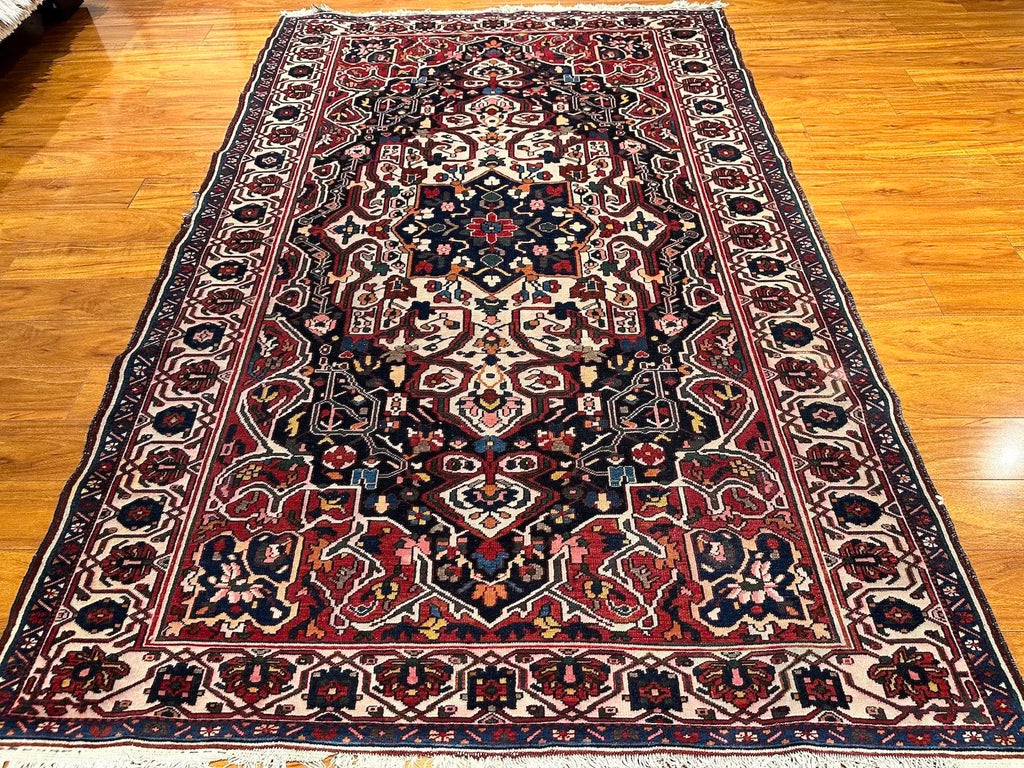 5'3"x8'3" Bakhtiari, Antique