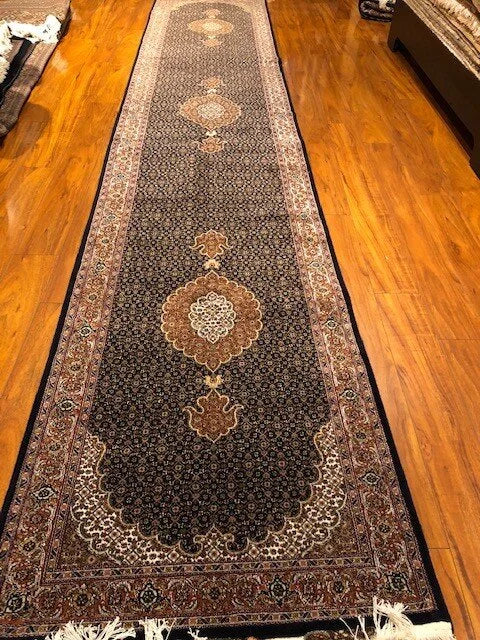 2'8"x14'8" Tabriz, Classic