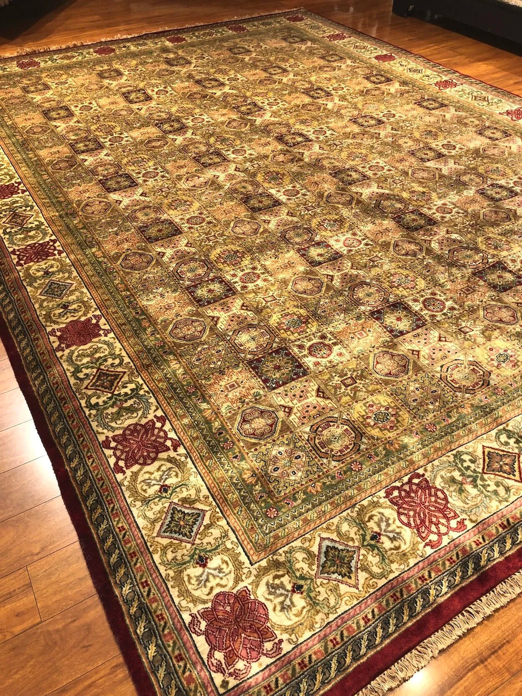 9'11"X13'11" Bakhtiari, Classic