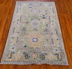 2'1" x 3'2" Oushak, Classic