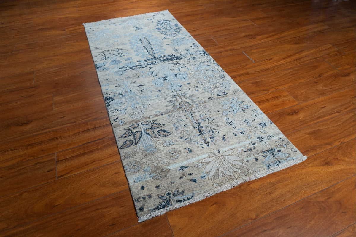 2'4"x5'7" Eram, Runner