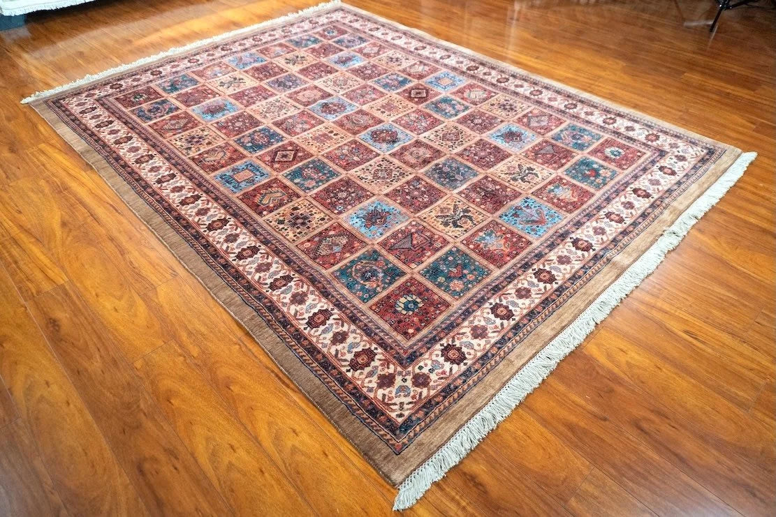 7'x9'7" Qashqaii, Tribal