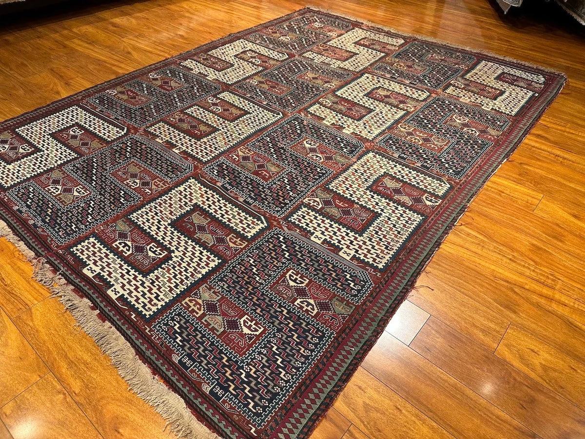 6'7"x9' Dragon Verneh Sileh, Antique
